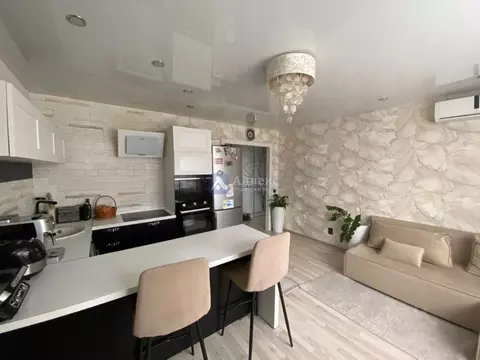 2-к кв. Тюменская область, Тюмень проезд Ямбургский, 3 (52.3 м)