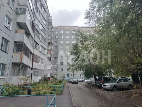 3-к кв. Омская область, Омск ул. 70 лет Октября, 14/2 (63.7 м)