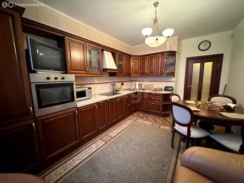 3-комнатная квартира: Судак, улица Ленина, 96 (116.9 м)