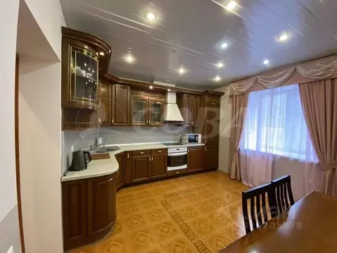 3-к кв. Тюменская область, Тюмень Комсомольская ул., 56к1 (112.0 м)