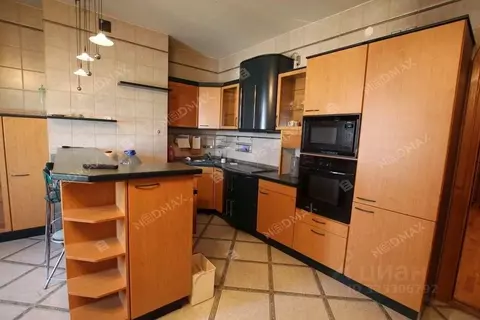 4-к кв. Санкт-Петербург 16-я Васильевского острова линия, 37 (175.0 м)