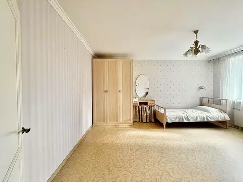 5-к кв. Свердловская область, Екатеринбург ул. Карла Маркса, 12 (150.0 ...