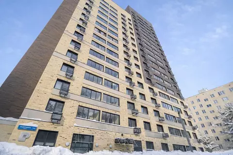 Гараж в Москва ул. Лавочкина, 18/1 (13 м)