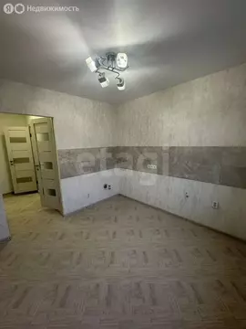 2-комнатная квартира: Северск, улица Победы, 22 (50 м)