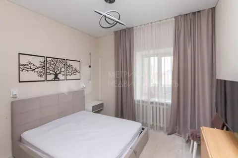 3-к кв. Тюменская область, Тюмень ул. Прокопия Артамонова, 15 (75.0 м)