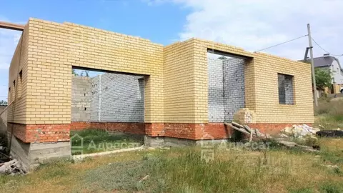 Дом в Волгоградская область, Волгоград Южнобережный пер. (199 м)