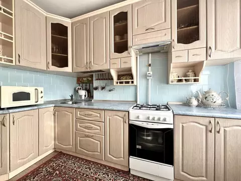 3-к кв. Омская область, Омск просп. Королева, 16 (52.0 м)