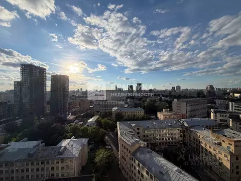 Продается 3-комнатная квартира