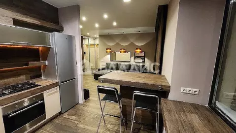 Продается 3-комнатная квартира