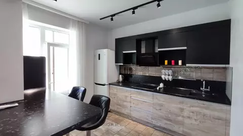 3-к кв. Крым, Ялта проезд Парковый, 9 (70.0 м)