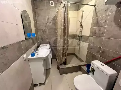 2-комнатная квартира: Тюмень, улица Василия Подшибякина, 15 (40 м)
