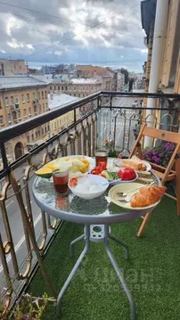 3-к кв. Санкт-Петербург 9-я Васильевского острова линия, 44 (90.0 м)