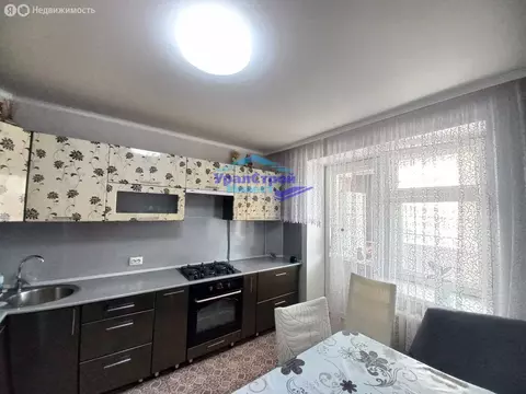 2-комнатная квартира: Октябрьский, проспект Ленина, 75Б (64.1 м)