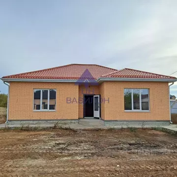 Дом в Ростовская область, Волгодонск Счастливый пер. (110 м)