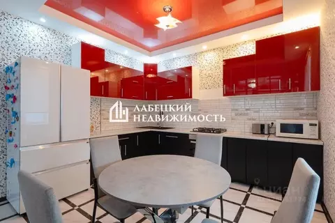 Дом в Ленинградская область, Выборгский район, Первомайское с/пос, ...