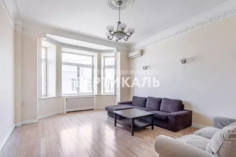 Офис в Москва Малая Бронная ул., 21/13С2 (130 м)