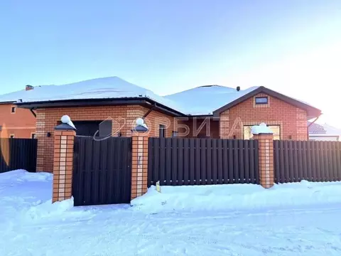 Дом в Тюменская область, Тюмень Казарово мкр, ул. Мирная (130 м)