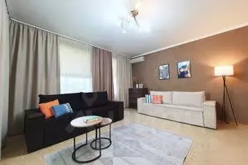 2-к кв. Татарстан, Казань ул. Фатыха Амирхана, 12Е (73.0 м)