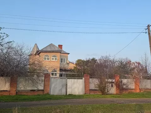 Дом в Краснодарский край, Усть-Лабинский район, Ленинское с/пос, ...