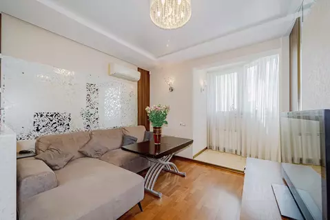 2-к кв. Свердловская область, Екатеринбург ул. Луганская, 4 (77.0 м)