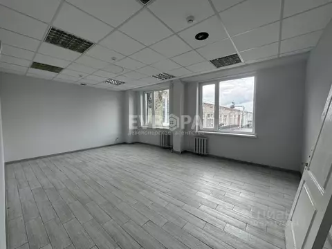 Офис в Ульяновская область, Ульяновск просп. Гая, 90 (30 м)