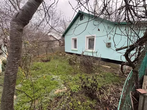 Дом в Крым, Симферопольский район, с. Мирное ул. Переселенческая, 10 ...