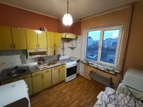 2-к кв. Омская область, Омск 6-й мкр, бул. Заречный, 10 (52.0 м)