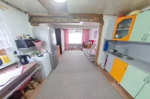 Дом в Курганская область, Шадринский муниципальный округ, с. Погорелка ...