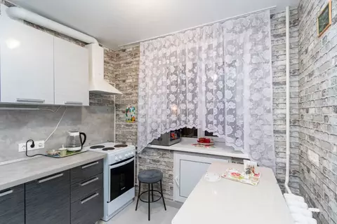 1-к кв. Тюменская область, Тюмень Локомотивная ул., 116 (31.9 м)