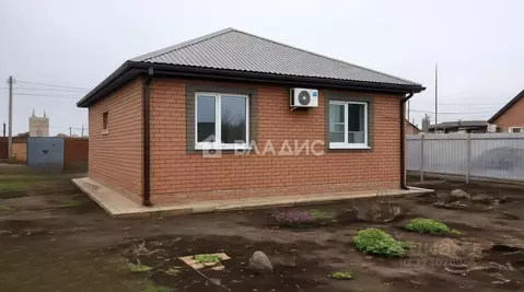 Дом в Краснодарский край, Ейский район, с. Кухаривка Солнечная ул. (74 ...