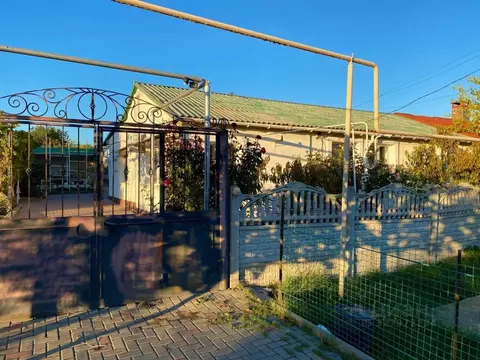 Дом в Крым, Сакский район, с. Суворовское ул. Суворовская, 10 (87 м)