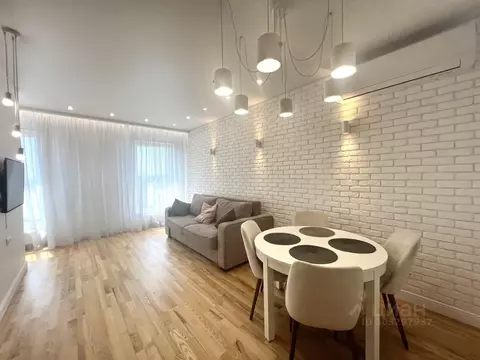 2-к кв. Татарстан, Казань Петербургская ул., 64 (90.0 м)