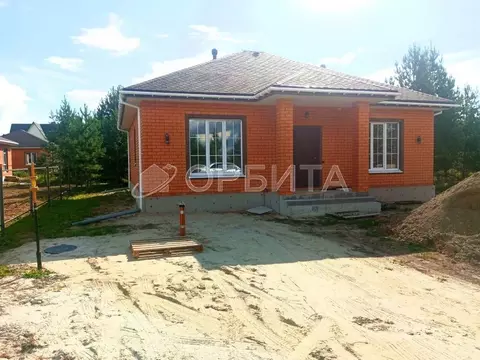 Дом в Тюменская область, Тюменский муниципальный округ, с. Успенка ул. ...