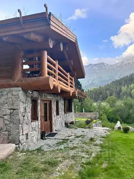 Дом в Карачаево-Черкесия, Зеленчукский район, с. Архыз, пос. Романтик ...