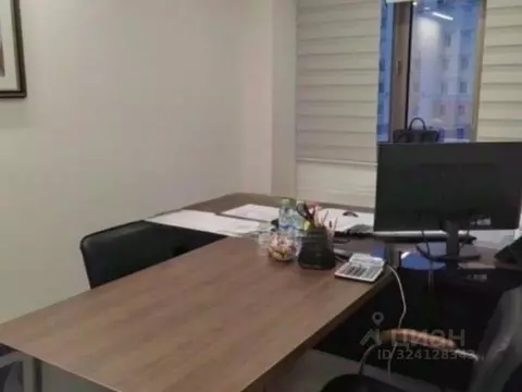 Офис в Москва Космодамианская наб., 52С1 (458 м)