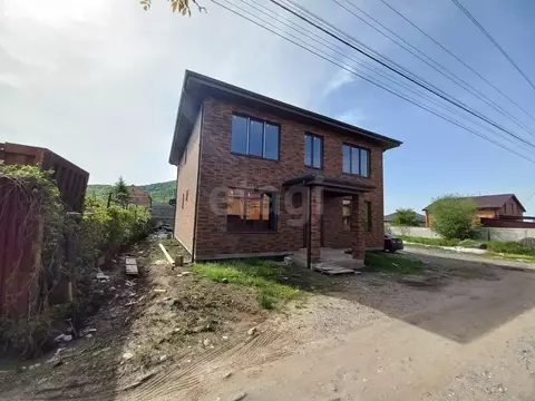 Дом в Владикавказ, СТ Учитель, Театральная улица (266 м)