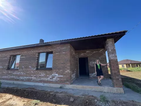 Таунхаус в Оренбургская область, Оренбургский район, с. Нежинка ул. ...