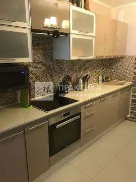 Продается 2-комнатная квартира