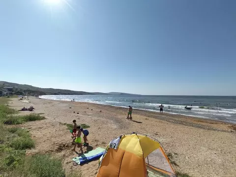 Участок в Крым, Ленинский район, Глазовское с/пос, с. Юркино ул. ...