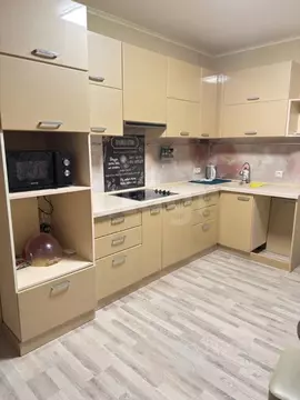 3-к кв. Ямало-Ненецкий АО, Новый Уренгой Сибирская ул., 85 (71.0 м)