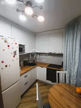 2-комнатная квартира: Ломоносов, Михайловская улица, 51 (47.4 м)