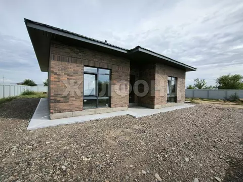 Дом в Хакасия, Усть-Абаканский район, с. Калинино Абаканская ул. (98 ...