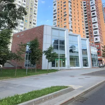 Торговая площадь (750 м)