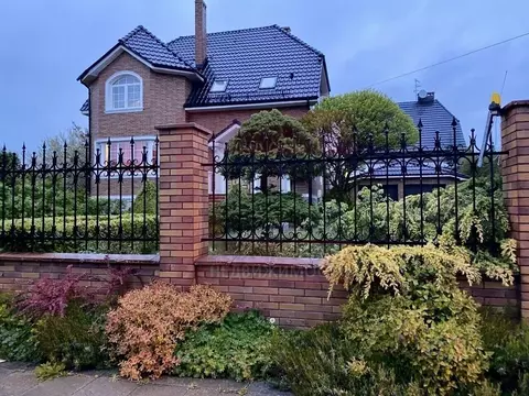 Дом в Калининградская область, Калининград ул. Радищева, 52/54 (339 м)