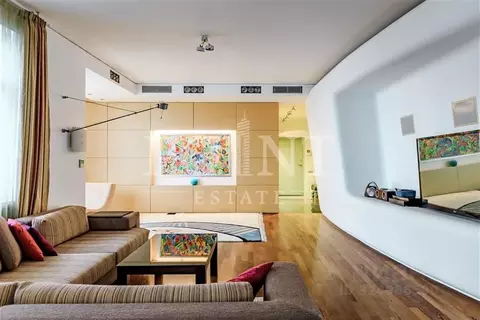 4-к кв. Москва Авиационная ул., 79Б (200.0 м)