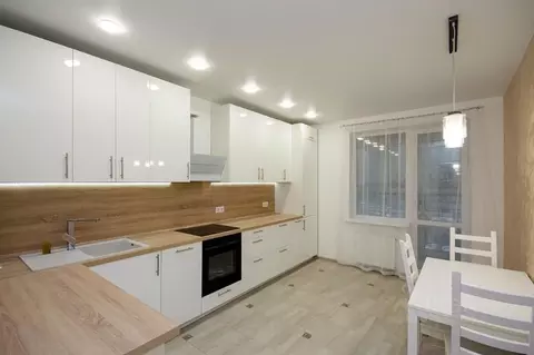 3-к кв. Нижегородская область, Нижний Новгород пл. Свободы, 7 (84.2 м)