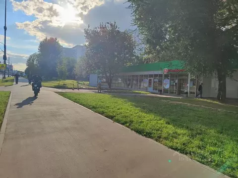 Торговая площадь в Москва Бибиревская ул., 17Г (140 м)