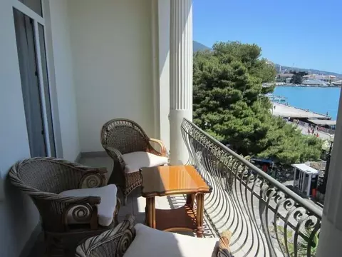 1-к кв. Крым, Ялта наб. Имени В.И. Ленина, 21 (46.0 м)