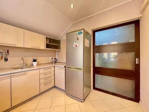 2-к кв. Краснодарский край, Краснодар Узбекская ул. (80.0 м)