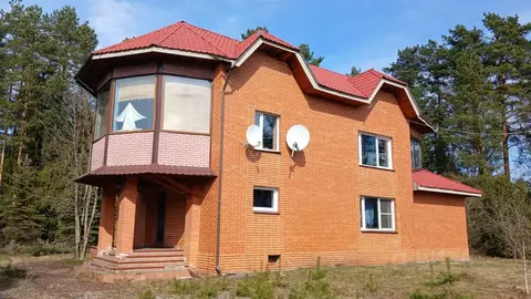 Дом в Ленинградская область, Тихвинское городское поселение, пос. ...